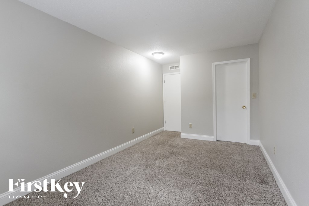 4252 VILLAGE TRACE Drive 4 Beds House for Rent - Photo Gallery 10