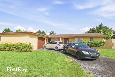 4304 N Shore Dr 3 Beds Apartment for Rent
