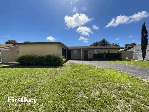 4304 N Shore Dr 3 Beds Apartment for Rent