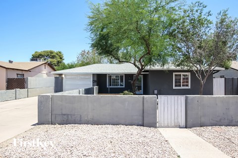 4319 N 15TH Ave 3 Beds Apartment for Rent