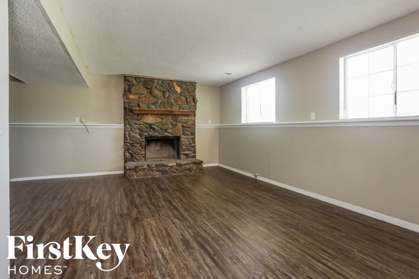 4321 Castle Heights Drive Memphis, TN 38141