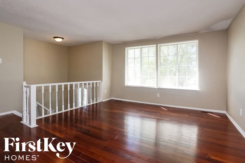 4321 Castle Heights Drive Memphis, TN 38141