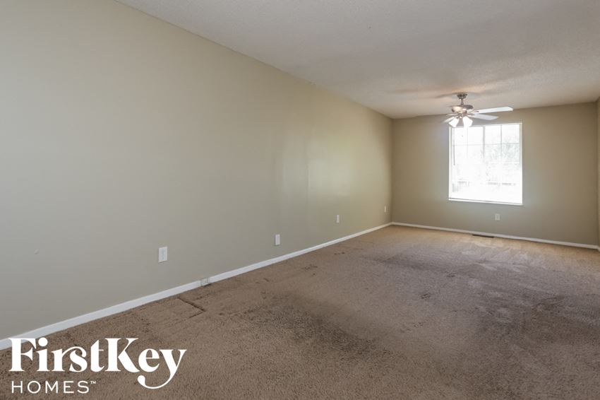 4321 Castle Heights Drive Memphis, TN 38141