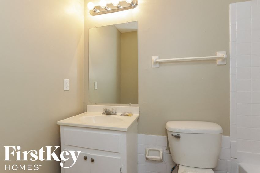 4321 Castle Heights Drive Memphis, TN 38141
