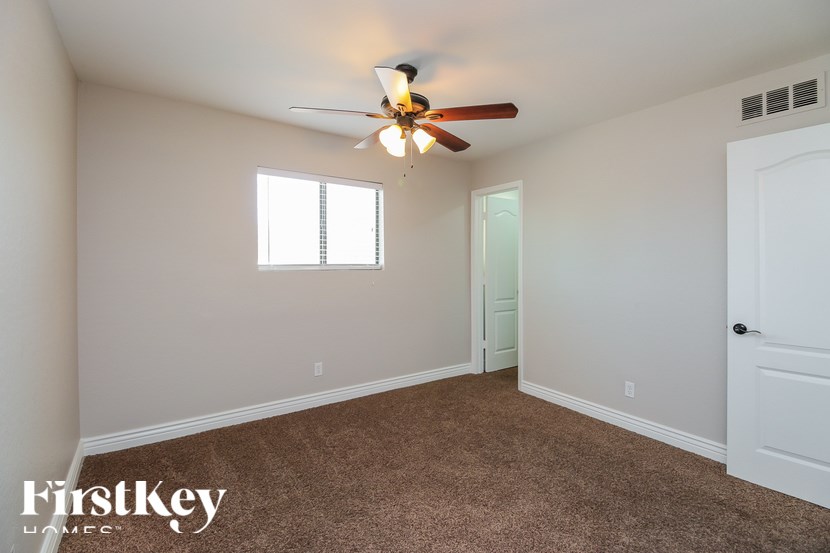 4359 E Lynne Ln 4 Beds House for Rent - Photo Gallery 11