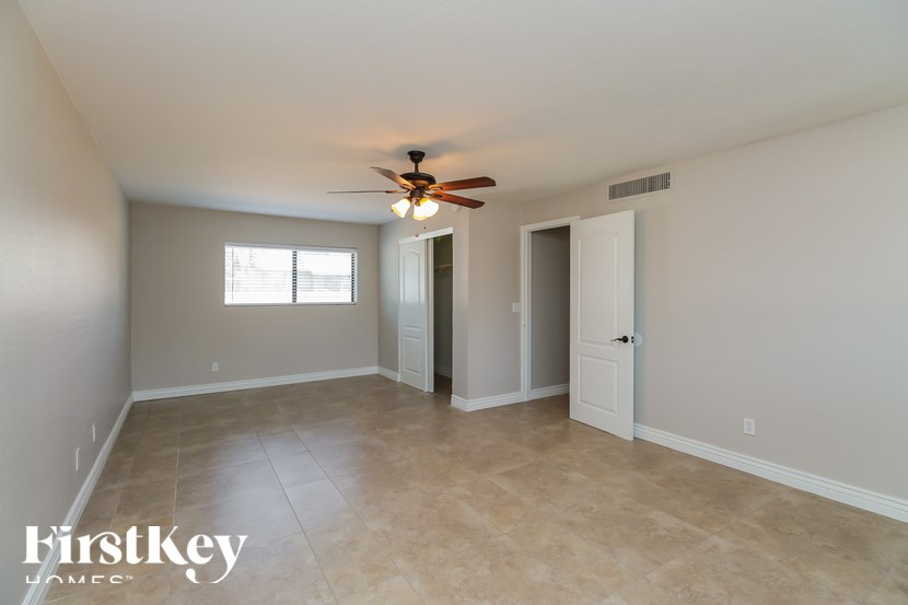 4359 E Lynne Ln 4 Beds House for Rent - Photo Gallery 12