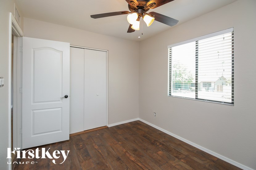 4359 E Lynne Ln 4 Beds House for Rent - Photo Gallery 13