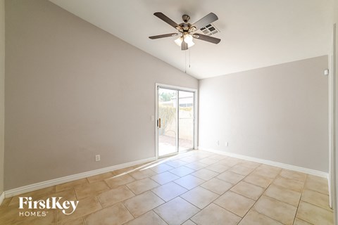 4367 E Campo Bello Drive 3 Beds Apartment for Rent