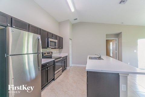 4402 SW Daemon St 4 Beds Apartment for Rent