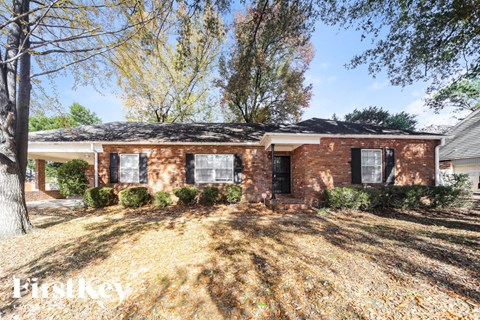 4560 Parkwood 3 Beds Apartment for Rent