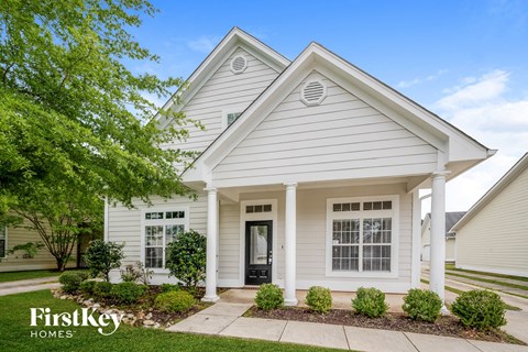 4598 Clubview Dr 3 Beds Apartment for Rent