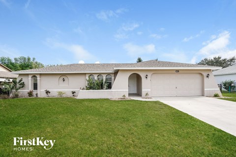 4611 SW 6 Ave 3 Beds Apartment for Rent