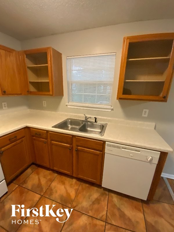 4634 Idlewood Park 3 Beds House for Rent - Photo Gallery 5