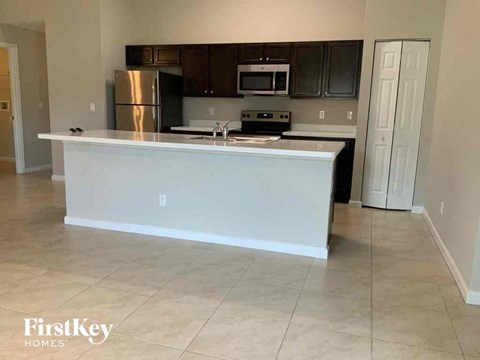4658 SW Monaco Street 4 Beds Apartment for Rent