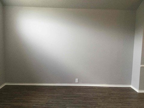 4715 CADILLAC Blvd 3 Beds Apartment for Rent