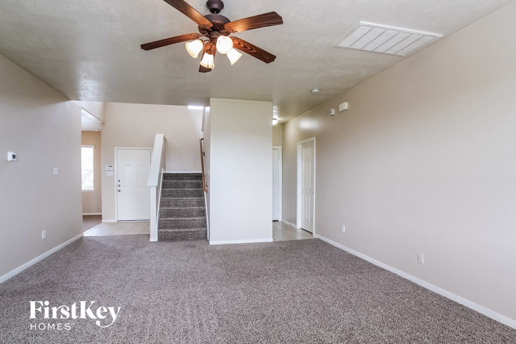 4722 Shale Dr 4 Beds House for Rent - Photo Gallery 3