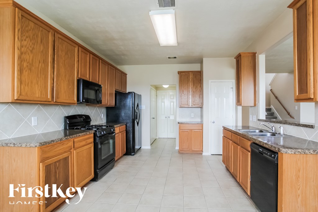 4722 Shale Dr 4 Beds House for Rent - Photo Gallery 7