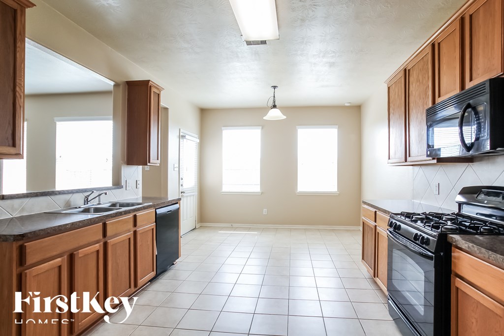 4722 Shale Dr 4 Beds House for Rent - Photo Gallery 8