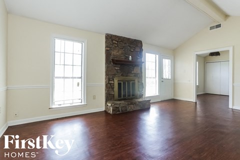4877 Summitridge Dr 3 Beds Apartment for Rent