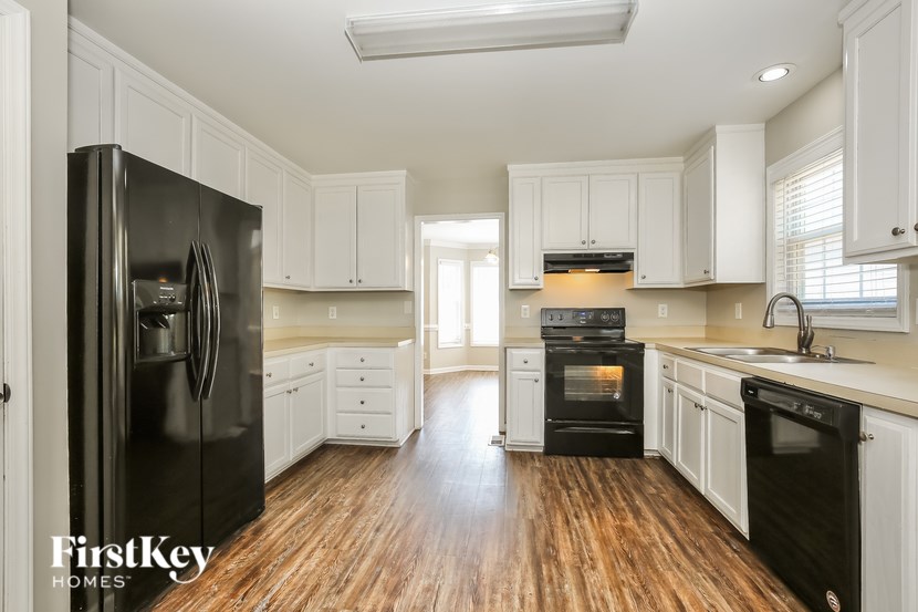 4912 Heritage Woods Court 4 Beds House for Rent - Photo Gallery 8