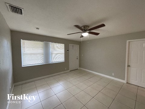 4951 SW 16Th St 4 Beds Apartment for Rent