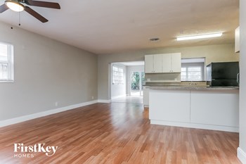 4968 SW 5 St 3 Beds House for Rent - Photo Gallery 3