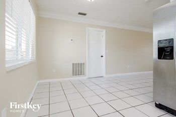 4996 SW 27 Ave 3 Beds House for Rent - Photo Gallery 8