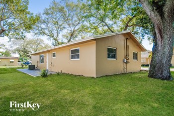 4996 SW 27 Ave 3 Beds House for Rent - Photo Gallery 15