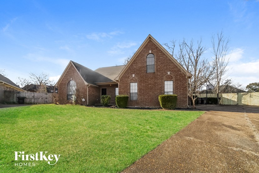 5001 Rabbit Cross Cove Arlington, TN 38002