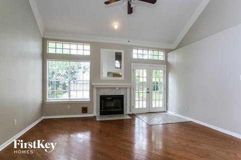 5003 Maple Brook Lane 3 Beds Apartment for Rent
