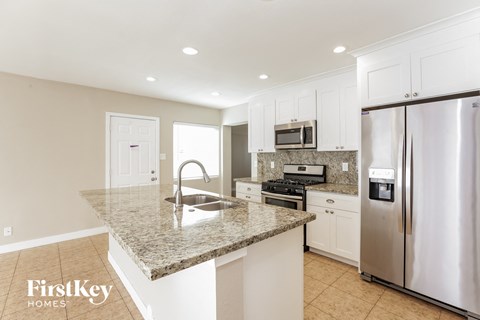 5015 N 20TH Avenue 3 Beds House for Rent - Photo Gallery 6