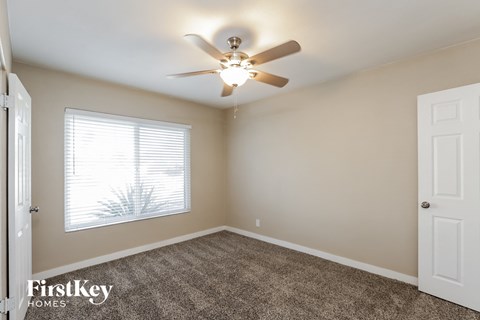 5015 N 20TH Avenue 3 Beds House for Rent - Photo Gallery 8