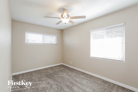 5015 N 20TH Avenue 3 Beds House for Rent - Photo Gallery 11