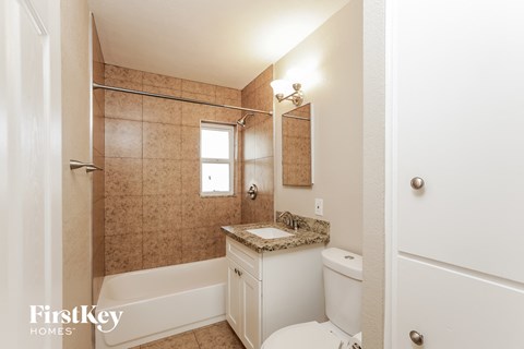 5015 N 20TH Avenue 3 Beds House for Rent - Photo Gallery 13