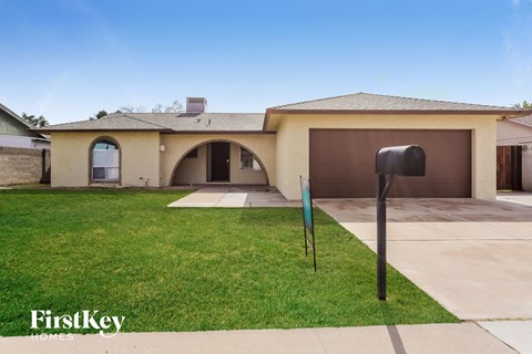 5015 W Mercer Ln 3 Beds Apartment for Rent