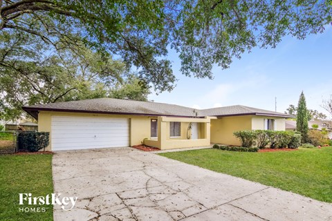 5017 Kingswood Drive 3 Beds Apartment for Rent