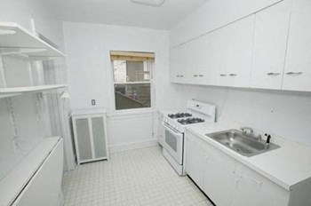 929-35 Michigan Ave 1-3 Beds Apartment for Rent - Photo Gallery 4