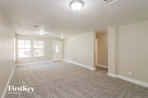 5043 Summit Lodge Drive 4 Beds Apartment for Rent