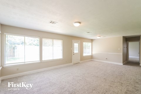 5043 Summit Lodge Drive 4 Beds Apartment for Rent