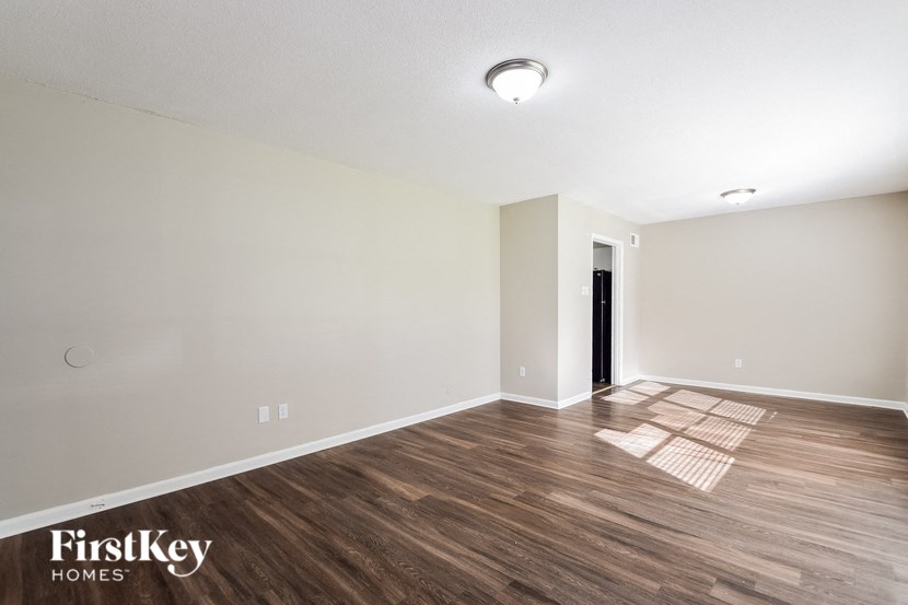 5120 Hudgins 3 Beds House for Rent - Photo Gallery 2