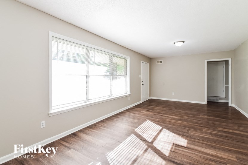 5120 Hudgins 3 Beds House for Rent - Photo Gallery 3