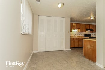 5300 Tracey Drive 3 Beds House for Rent - Photo Gallery 3