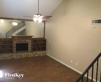 5313 Pensacola Drive 4 Beds House for Rent - Photo Gallery 2