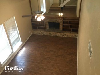 5313 Pensacola Drive 4 Beds House for Rent - Photo Gallery 3