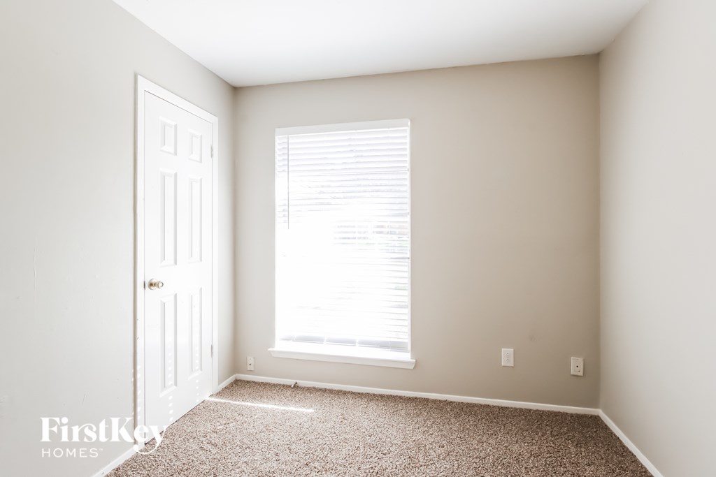 5327 Enchanted Mist Drive 4 Beds House for Rent - Photo Gallery 14