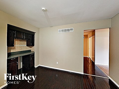 5353 Branridge 4 Beds Apartment for Rent