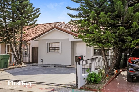 5505 W 27 Lane 3 Beds Apartment for Rent