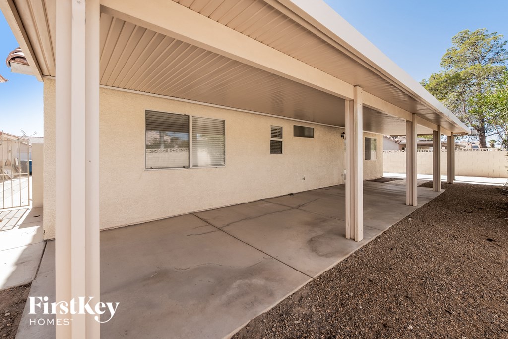 the preserve at cardinal heightsbuilding exterior driveway and covered patio