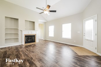 5557 Rosser Trl 3 Beds House for Rent - Photo Gallery 3