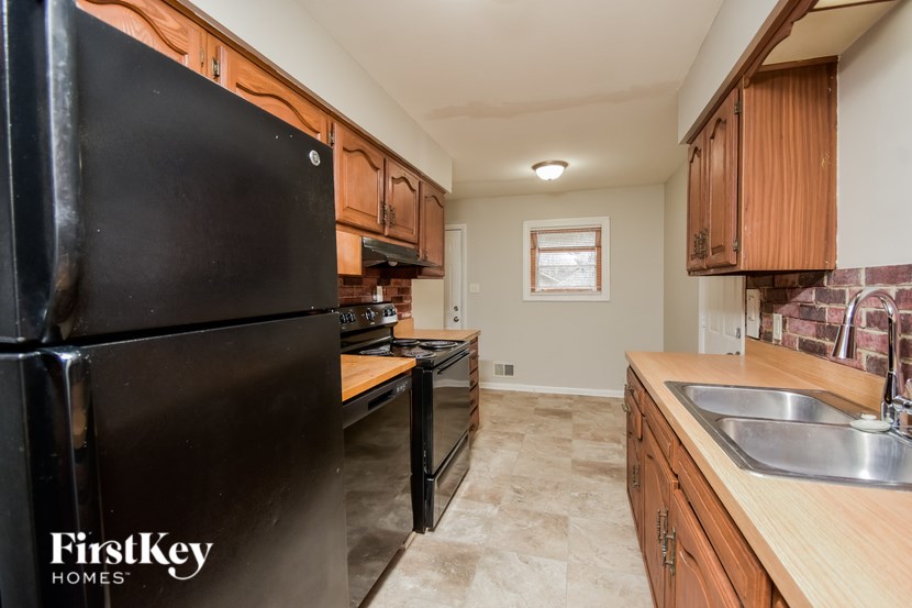 5602 Culver Street 3 Beds House for Rent - Photo Gallery 5